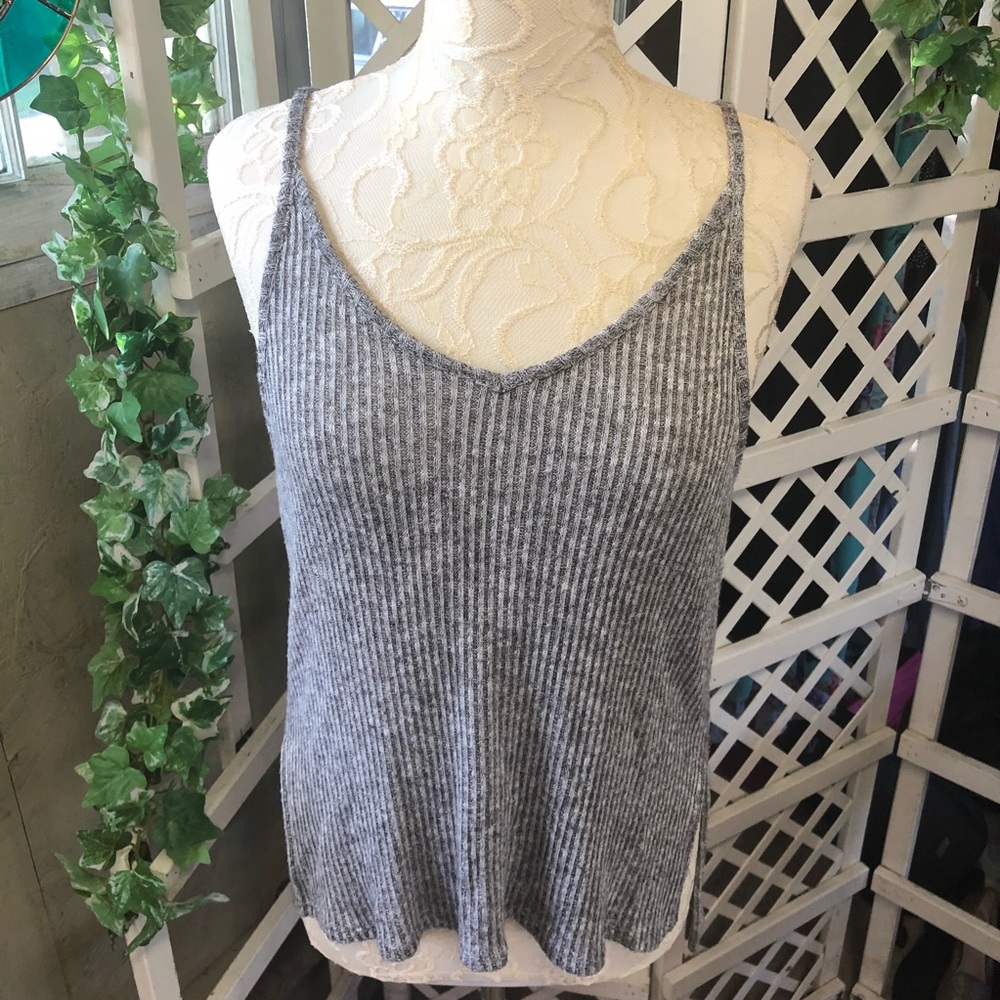 🎇HOST PICK🎇 Express Low-Back Tank